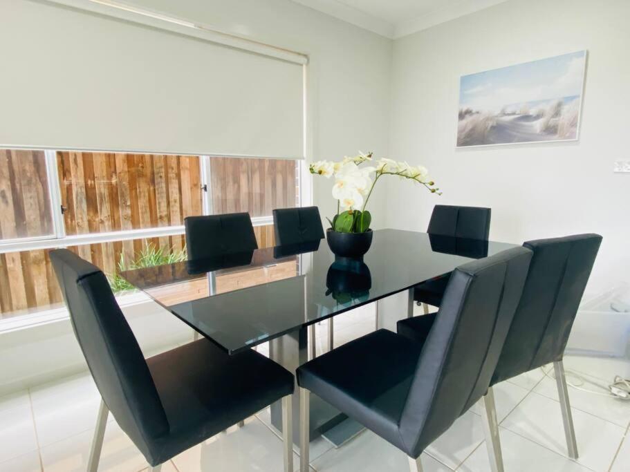 Kellyville 5Br Near Park And Shopping Mall Εξωτερικό φωτογραφία